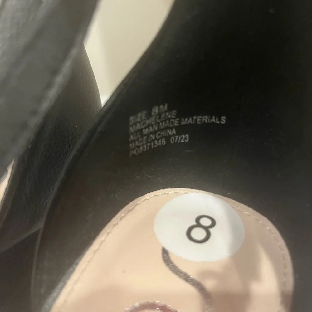 Sugar‎ women’s hells size 8
